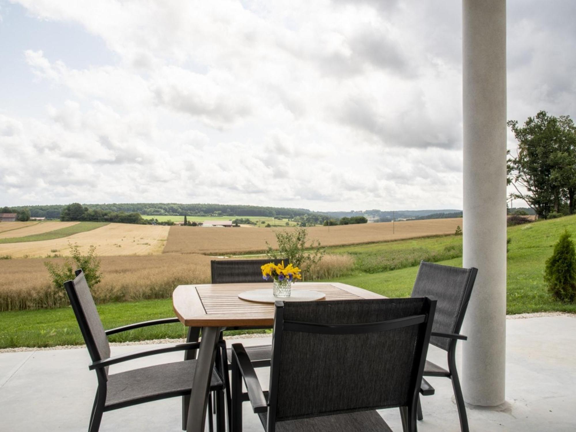 Hof am Horn - Ferienwohnungen mit Aussicht in die Natur Laichingen Exterior foto