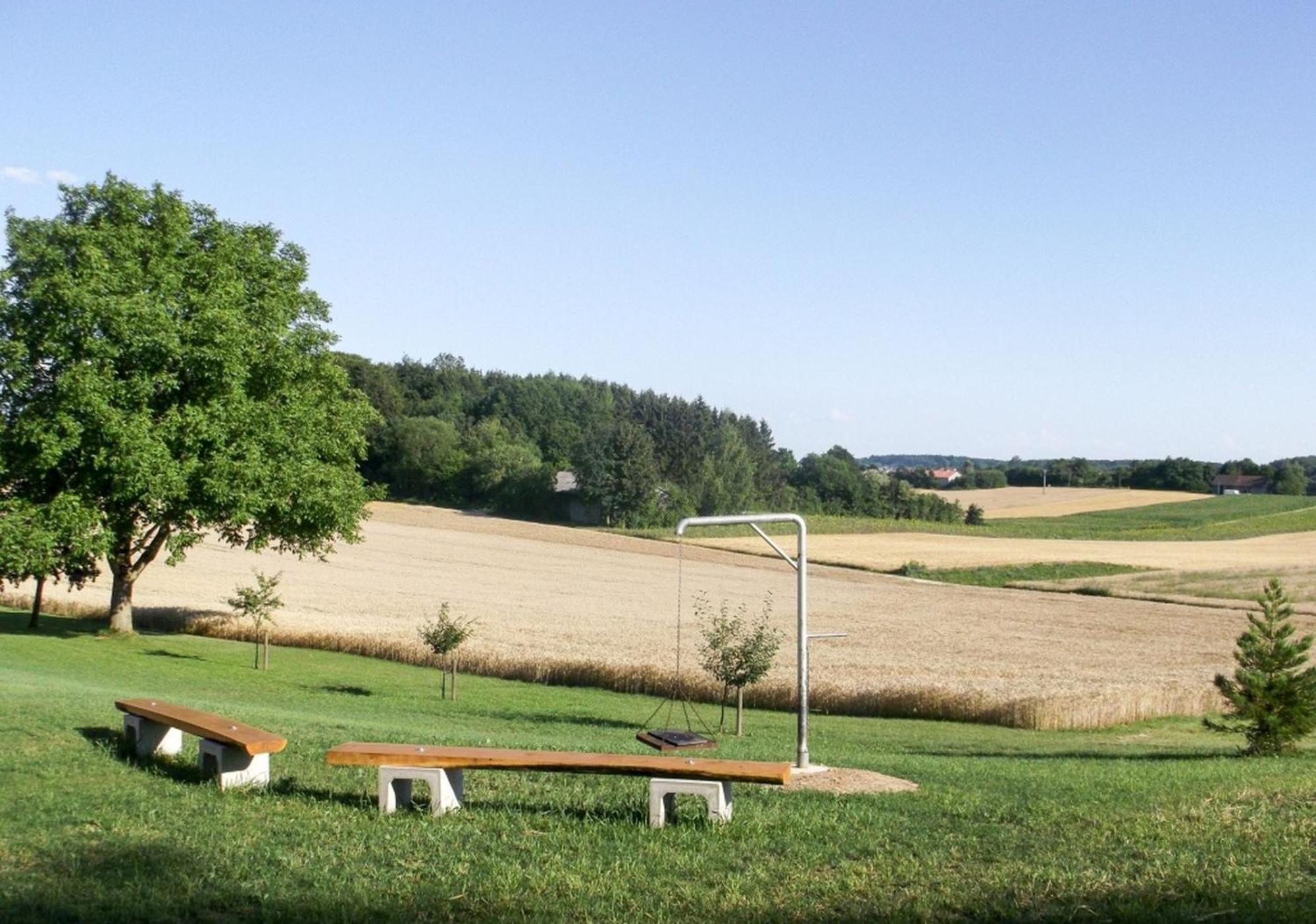 Hof am Horn - Ferienwohnungen mit Aussicht in die Natur Laichingen Exterior foto